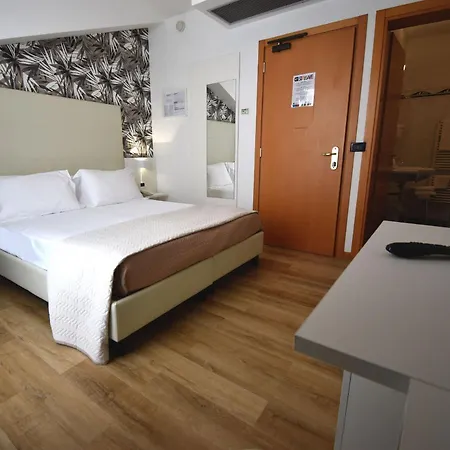 El Salvador Frontemare Piscina Riscaldata Hotel Lido di Jesolo